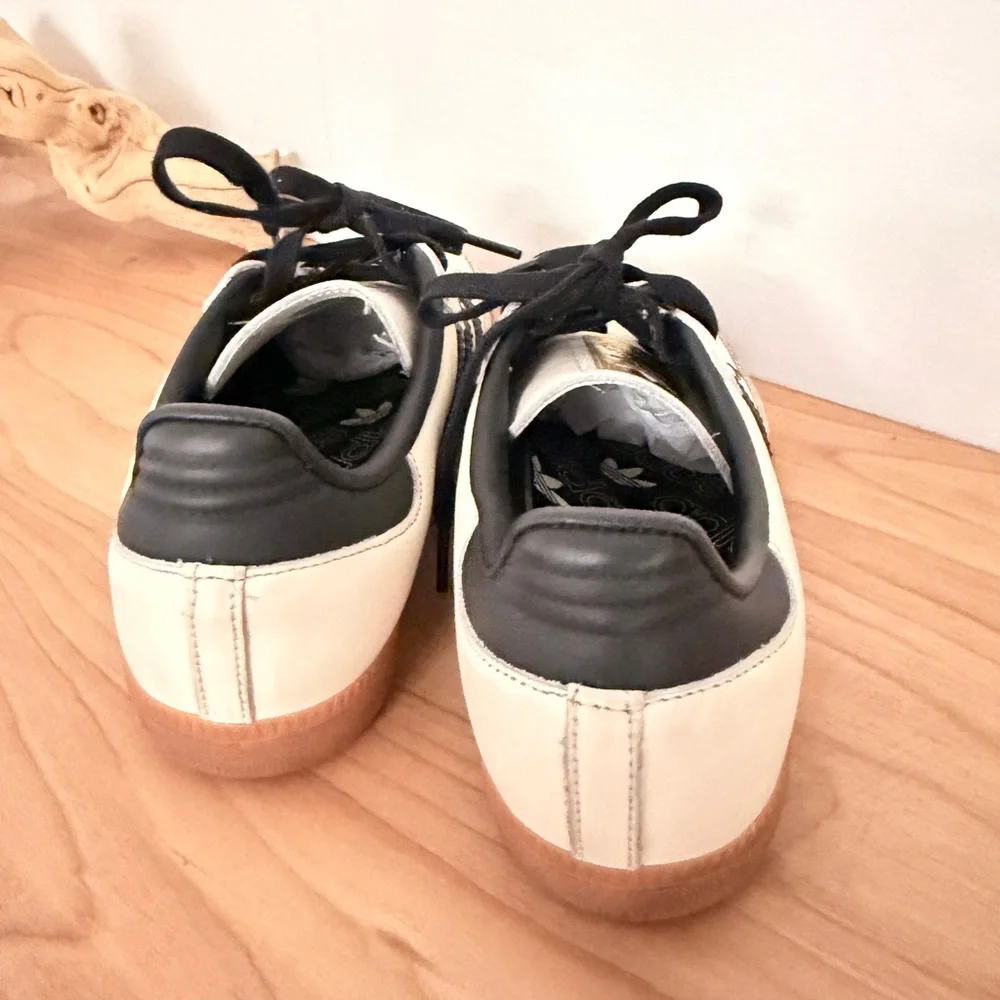 Adidas Samba Cream and Black Sneakers - Picture 3 of 16